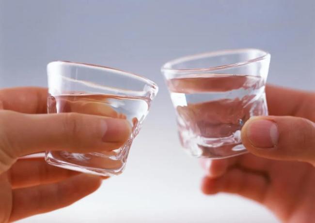 青海春天10倍股票配资，终于澄清了“关系”
